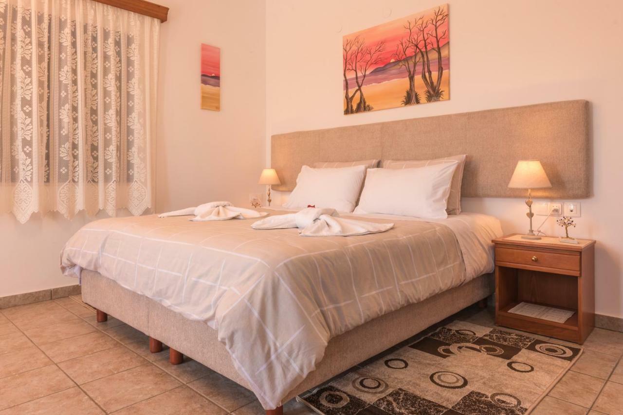 Roula Apartments Paleokhóra Eksteriør bilde